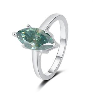 Anello in Argento Sterling 925 Antiossidante con Moissanite Taglio Marquise VVS Placcato Oro per Fidanzamento e Matrimonio - Product Image 4