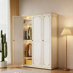 Armario Clásico Balom con Lacado Blanco, Estilo Francés, Madera Maciza, con Diseño de Paneles Elegantes y Almacenamiento Integrado - Product Image 1