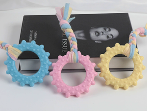 Jouets pour animaux de compagnie en TPR à nœuds, durables, écologiques, interactifs et mignons, vendus en gros. - Product Image 2