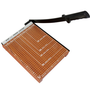 Deli Manual Wooden Paper Cutter 300x250mm A4 Size With Sharp Blade For Cutting Paper Business Cards Photos - Product Image 2