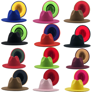 Vente en gros de chapeaux Fedora en feutre de jazz et de squash vintage de style britannique bicolore pour hommes et femmes pour scènes de fête d'hiver - Product Image 1