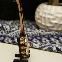 Model Instrumen Banjo Mini dengan Penyangga, Ornamen Dekorasi Rumah dari Kayu, Aksesori Rumah Boneka & Hadiah Pajangan Meja