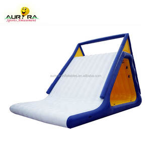 Parc aquatique gonflable en PVC commercial <span class=keywords><strong>populaire</strong></span> échelle d'eau montée jeu interactif pyramide gonflable toboggan Aqua Park - Product Image 4