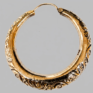 Fabricant et fournisseur de boucles d'oreilles pendantes en argent sterling faites à la main avec pierres précieuses, bijoux de luxe élégants plaqués or en gros - Product Image 1