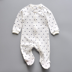 Pyjama bébé nouveau-né style coréen 2026, barboteuse <span class=keywords><strong>à</strong></span> pieds en coton <span class=keywords><strong>à</strong></span> manches longues avec fermeture éclair, imprimé cœurs et pois - Product Image 2
