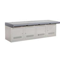 Console de luxe LEIENTE à trois places pour salles de surveillance, 1800*900*750mm, bureau de travail incurvé sur mesure pour centres de commandement