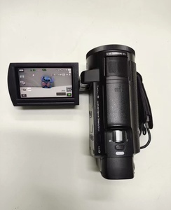 Caméra 4K FDR-AXP35 utilisée pour les conférences et les tournages de mariages, avec zoom optique 20x. - Product Image 1