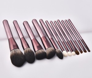 Beautyts Set di pennelli per il trucco 12 pezzi fondotinta in polvere fard settore contorno cosmetici Private Label per il viso spazzola Kit - Product Image 3