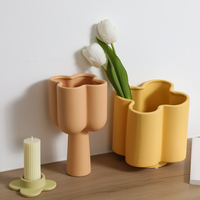 Vase de table en céramique pour la décoration de la table à manger et de la table basse