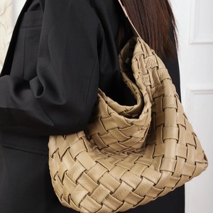 Sac fourre-tout tissé en PU de style vintage français, grande capacité, pour femme, loisirs en extérieur, balade, avec poignée supérieure et bandoulière unique - Product Image 2