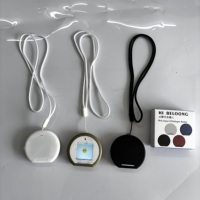 Cadeaux modernes d'assistants domestiques IA pour les entreprises, solutions de maison intelligente personnalisées directes d'usine avec télécommande pour le bureau, l'hôtel
