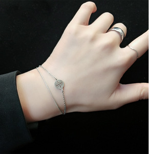 Bracciale Regolabile in Acciaio Inossidabile a Due Strati con Charm Rotondi in Oro 18K/Argento/Oro Rosa, Non Allergizzante, per Donne - Product Image 3