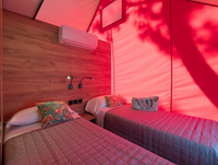 Cabane de glamping avec salle de bain, tentes Safari Lodge en toile et bois, pour hôtels, resort de luxe avec extérieur, pour maisons personnalisées