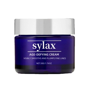 Crème anti-âge puissante et biologique qui ralentit le vieillissement, lisse et repulpe les ridules et les rides, ingrédients d'origine végétale, non irritante, Sylax - Product Image 1