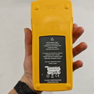 Localizador de Cables 2042 con Funciones de Medición y Análisis, hasta 400V, Profundidad de Rastreo de 2.5m - Product Image 2