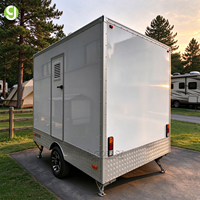Trailer Toilet Mobile Mewah Goeasy 2 Stasiun, Kamar Mandi Portabel Panel Dinding Ganda untuk Penggunaan Sekolah, Kantor, Rumah Sakit