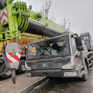 Grúa Móvil Usada Zoomlion ZTC250A5-3 de 25T: Solución Eficiente para Elevación en Construcción con Motor de Bomba Duradero - Product Image 1