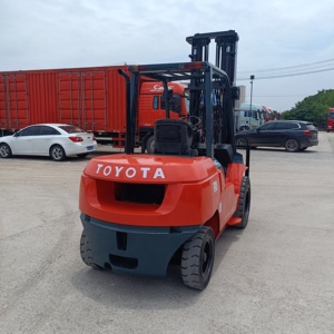 Used Toyota 50 <b>Forklifts</b> Used Japanese <b>Forklifts</b> Red Color - Product Image 3
