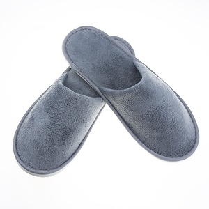 Chaussons d'hôtel jetables en coton antidérapants et anti-chute pour l'hiver, confortables pour les voyages, personnalisables, doux, accessoires hôteliers - Product Image 1