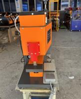 Machine à coller les bords de fermetures éclair de chaussures à double face par thermofusion, en promotion |   Application adhésive de précision pour l'assemblage des fermetures éclair