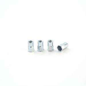 Écrous hexagonaux Hongtai M5 M6 M8 M12 Grade A B Niveau 4.8 Acier au carbone Q235 Plaqué pour usage aéronautique - Product Image 2