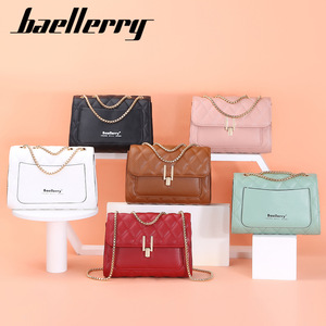 กระเป๋าสะพายข้างผู้หญิง Baellerry สีแดง กระเป๋าสะพายไหล่แบบโซ่ลายควิลท์ แฟชั่น ล็อคแบบเกี่ยว กระเป๋าทรงสี่เหลี่ยมเล็ก สำหรับใช้ในชีวิตประจำวัน - Product Image 4