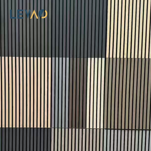 แผ่นผนังตกแต่งภายใน WPC ลายร่อง ลายไม้ ติดตั้งง่าย ทนทาน ใช้งานได้ยาวนาน ราคาโรงงาน สำหรับบ้านพักตากอากาศ - Product Image 1