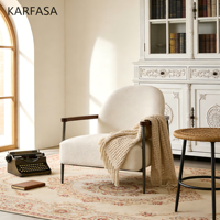 Fauteuil de loisirs en tissu fait main de style nordique moderne avec pieds en métal doré pour appartements, salons, chambres à coucher, hôtels. Production OEM