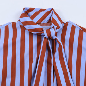 ZATRHMBM Primavera 2026 Nueva Camisa <span class=keywords><strong>de</strong></span> Moda con Lazo, Estilo Retro, Cierre <span class=keywords><strong>de</strong></span> Botón, Manga Larga, Informal, para Mujer - Product Image 3