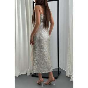 Robe fourreau élégante en mousseline de soie beige à sequins avec volants et superposition transparente pour soirée - Product Image 1