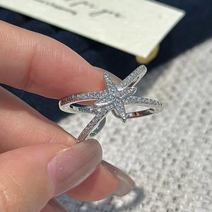 Anillo de Plata de Ley S925 con Diseño de Estrella de Cuatro Puntas, Chapado en Oro de 18K, Estilo Vintage Francés, Anillo con Incrustaciones de Circonita - Product Image 1