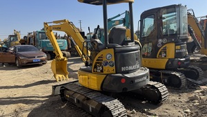Mini-excavatrice sur chenilles hydraulique KOMATSU PC35MR de 3,5 tonnes avec godet de terrassement et composant moteur essentiel - Product Image 4