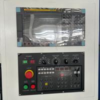 Contrôleur CNC de centre d'usinage vertical avec écran tactile de 15 pouces, prise en charge de l'encodeur 24 bits HPCC haute précision
