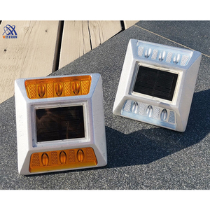 Buen precio, luces LED solares de aluminio para carretera, Reflector blanco, marcadores de cruce de peatones, líneas divisorias impermeables IP68 - Product Image 2