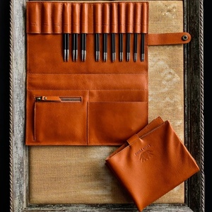 Set di 10 Paia di Ferri Circolari Intercambiabili <span class=keywords><strong>TARIM</strong></span> 5 in Legno di Ebano da 2,75mm a 6,00mm di Lotus Yarns, Strumenti per Lavoro a Maglia - Product Image 5