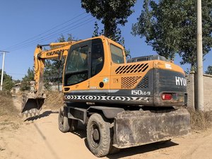 Excavateurs d'occasion Pelleteuse sur pneus Hyundai 150lc-9 15 tonnes 17 tonnes 16 tonnes pelleteuse d'occasion peinture originale Hyundai à vendre - Product Image 6