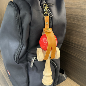עור <span class=keywords><strong>kendama</strong></span> בעל wtih הוק משובח וקומפקטית הולסטר נושאת אביזר עבור צעצוע <span class=keywords><strong>kendama</strong></span> יפני - Product Image 4