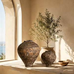 Set di Vasi in Ceramica Intagliati a Mano con Effetto Terra Screpolata Marrone, Decorazione Rustica Costiera per Tavolo in Legno - Product Image 2