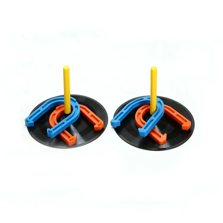 Indoor And Outdoor Steel Toss Game Plastic Rubber Horseshoe Game Set for kids and adults