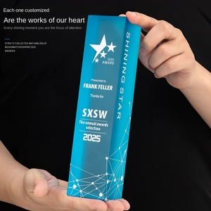 Trophée en cristal de couleur créative avec gaufrage UV - Médaille personnalisée pour <span class=keywords><strong>champion</strong></span> de compétition, finaliste, anniversaire, réunion annuelle - Product Image 1