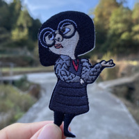 Patchs en tissu chenille 3D thermocollants personnalisés avec logo brodé, motifs de fleurs et de cœurs pour chapeaux et utilisations multiples