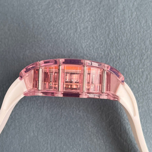Montre-bracelet automatique squelette tonneau ultra-légère en cristal de qualité supérieure pour hommes et femmes Spotlight Arena Watch - Product Image 4