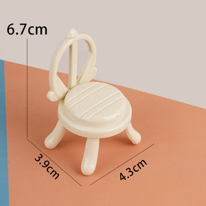 Casa <span class=keywords><strong>de</strong></span> muñecas en miniatura, sillas pequeñas realistas para la cocina y la sala <span class=keywords><strong>de</strong></span> estar, decoraciones para escenas <span class=keywords><strong>de</strong></span> juego <span class=keywords><strong>de</strong></span> simulación para niños - Product Image 4