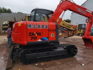 High Quality Used Hitachi ZX70 <b>Small</b> Hydraulic Crawler Excavator, Free Dozer Blade - Product Image 1