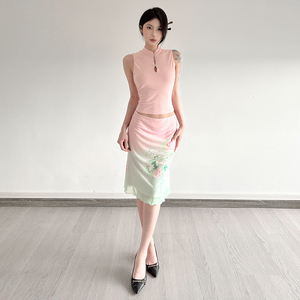 New Chinese Vintage Floral Print Gradient Cheongsam Collar Pankou Vest Classic Elegant Flattering Mesh Midi Skirt Set - Product Image 5