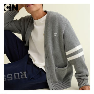 Fabricant de pulls certifié BSCI, logo personnalisé, cardigan en laine de coton gris pour homme, tricoté, pull d'hiver de luxe - Product Image 2