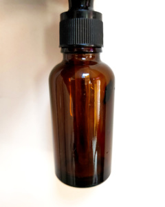 Flacon compte-gouttes en verre ambré bleu de haute qualité 30 ml (1 oz) pour sérum de soin de la peau, nettoyant visage, gouttes pour les yeux, crème pour le visage, huile pour perruque et <span class=keywords><strong>barbe</strong></span> - Product Image 1