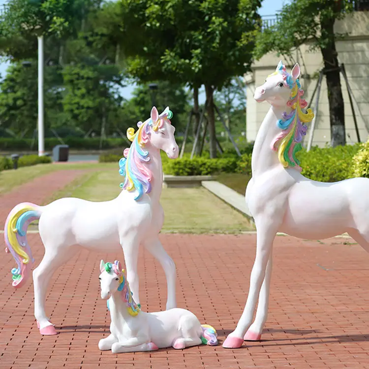 Centro de mesa de resina para decoración de boda, estatua de caballo de cuerno rosa, accesorios de animales de safari, carrusel