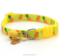 Nouveaux accessoires de collier pour animaux de compagnie sangle fruits chat collier fruits cloche collier pour animaux de compagnie