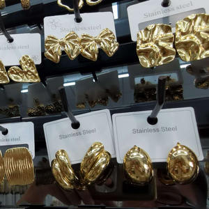 أحدث مصنع للمجوهرات من الفولاذ المقاوم للصدأ مقاوم للماء ييوو للمجوهرات - Product Image 6